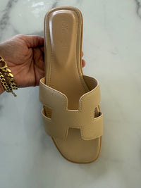 H sandals
