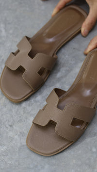 H sandals