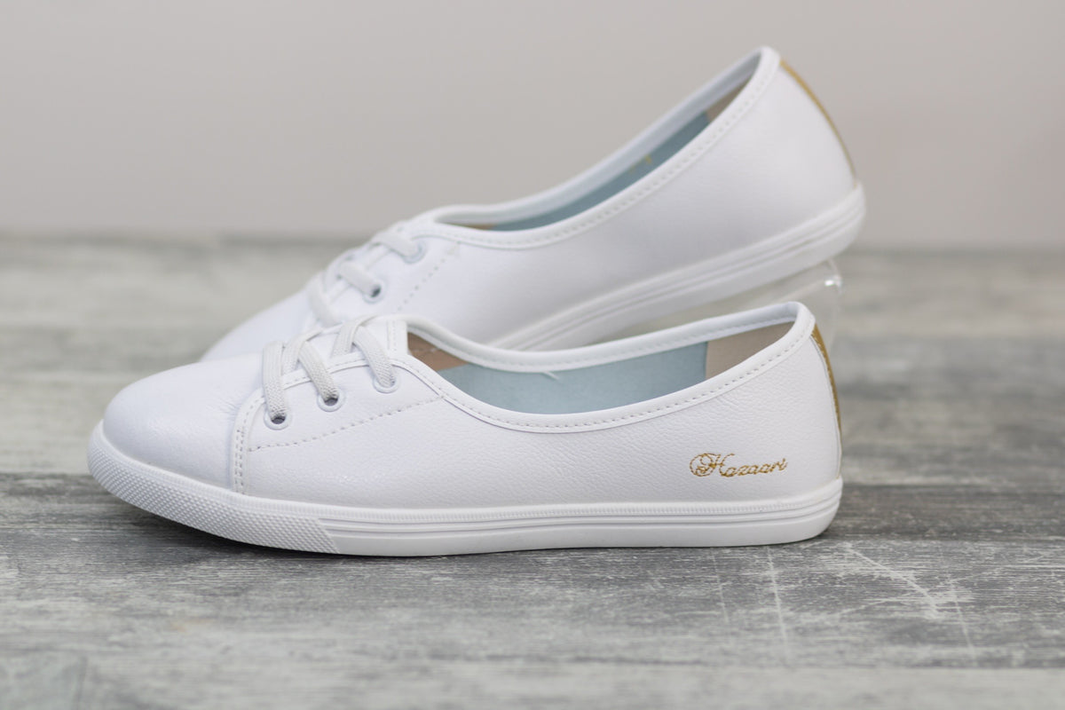 Hazaari Sneakers (White)
