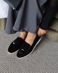 MILAN black