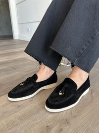 MILAN black